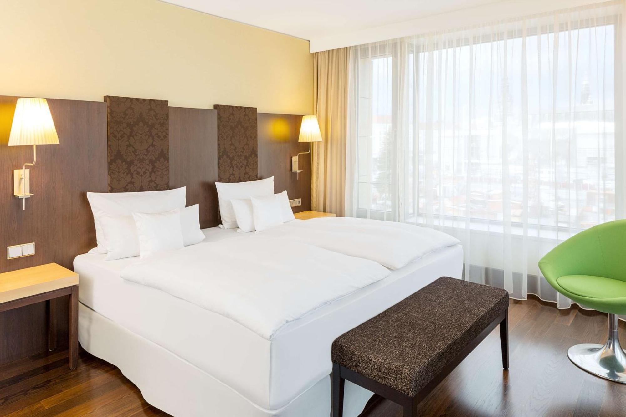 เอ็นเอช คอลเล็คชั่น เดรสเดน อัลท์มาร์ค Hotel ภายนอก รูปภาพ