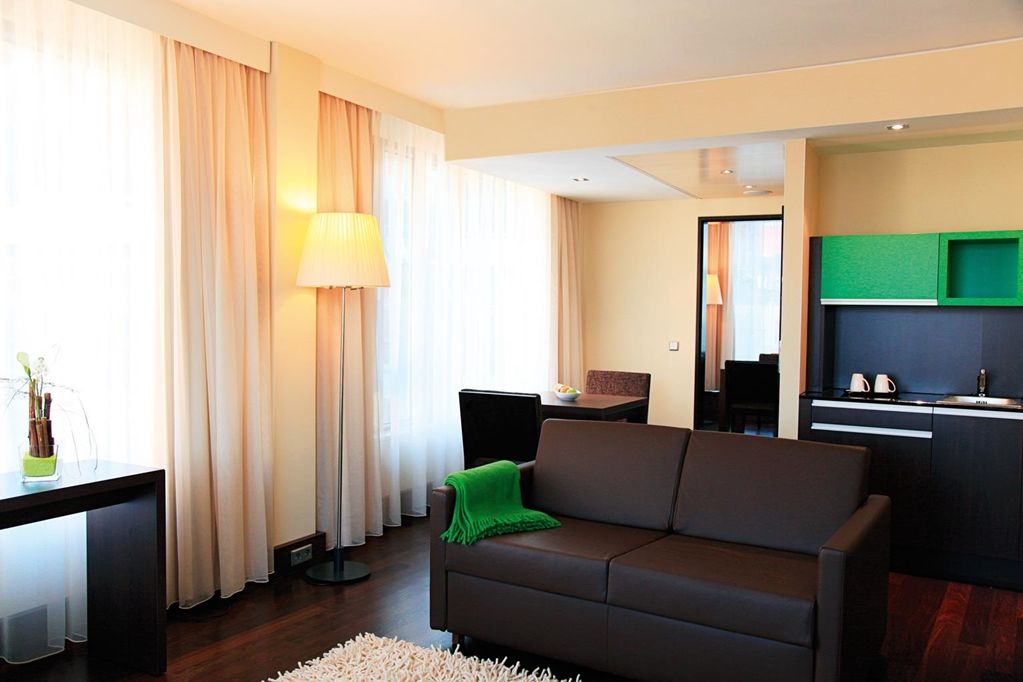 เอ็นเอช คอลเล็คชั่น เดรสเดน อัลท์มาร์ค Hotel ภายนอก รูปภาพ